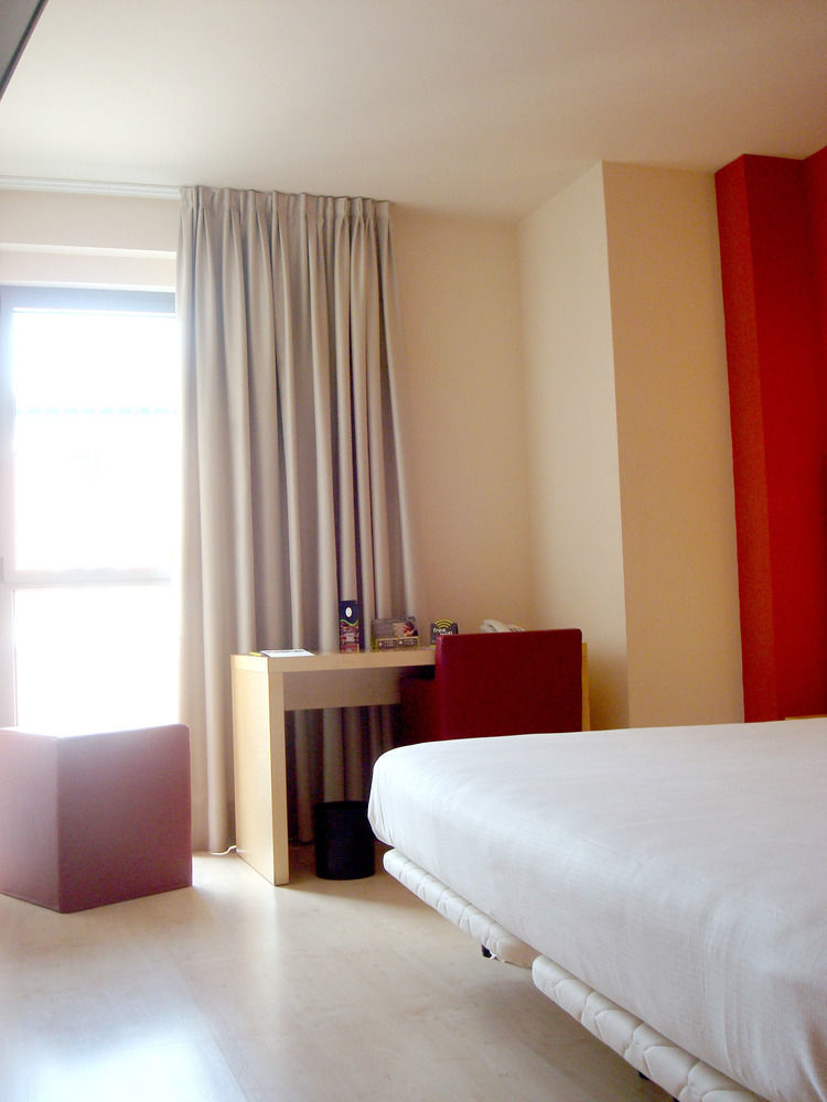 Hotel Sercotel Portales Logroño Zewnętrze zdjęcie